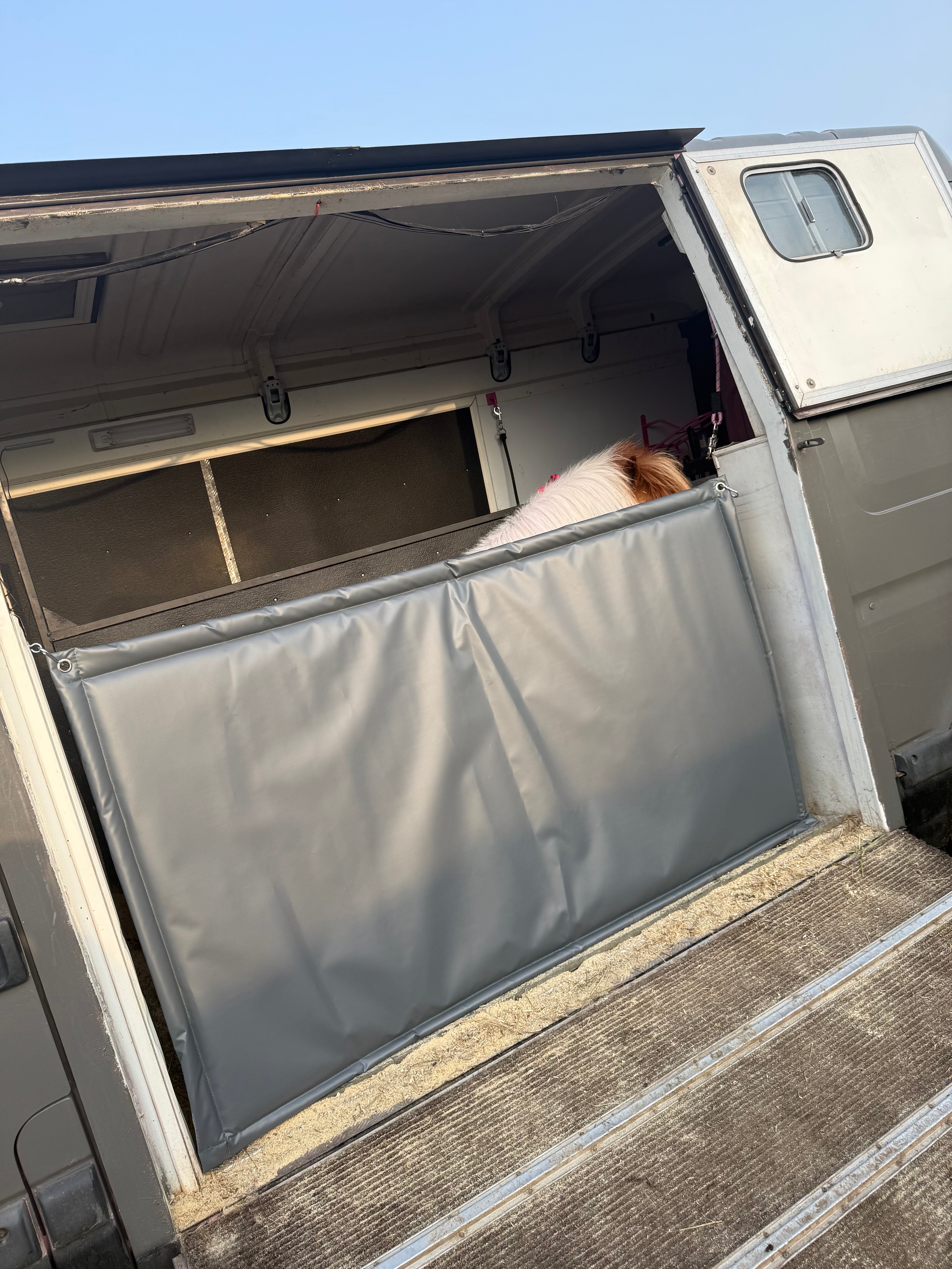 Horsebox Partition Barrier - 1.2m x 2m